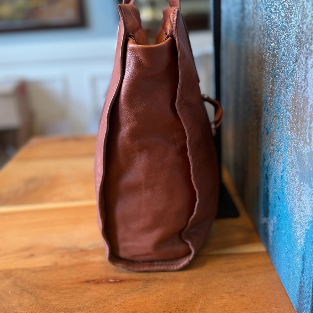 American Leather Co. Brandy Leather Tote- NWT’s - Picture 6 of 15